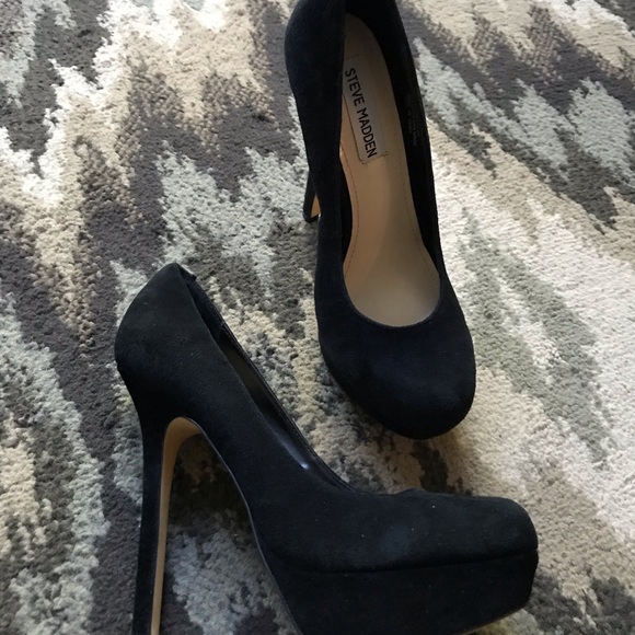 Black platform pumps - Picture 6 of 7